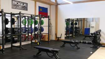 Fitness- und Freihantel-Bereich