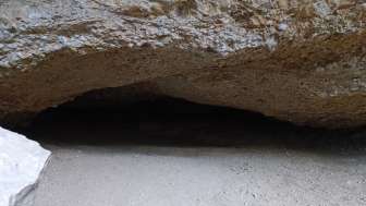 Höhle