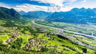 Blick von Masescha Richtung Triesenberg, Triesen und Balzers