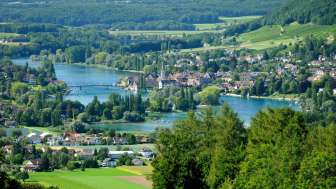Hoch über Eschenz mit Blick auf Stein am Rhein