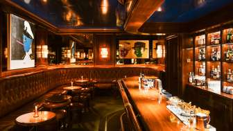 Einstein Bar