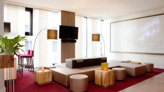 LIVING LOUNGE