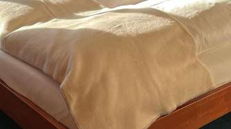 Schlafzimmer mit Doppelbett