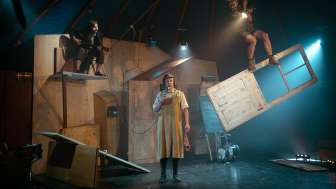 Théâtre Circulaire - Zirkustheater «Porte-à-Faux» (5+)