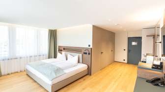 Modern und gemütlich eingerichtetes Doppelzimmer im Alpin Royal Hotel