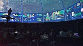 Die Fulldome-Show "Das Kleine 1x1 der Sterne" im Bodensee Planetarium.