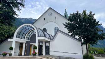 Aussenansicht der Pfarrkirche St. Gallus