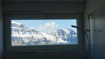 Ausblick beim Duschen