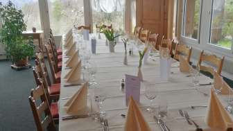 Feier im Saal