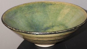 Schüssel mit blau - grüner Glasur aus japanischer Strohasche