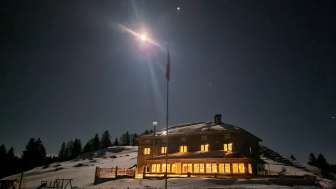 Winter mit Vollmond