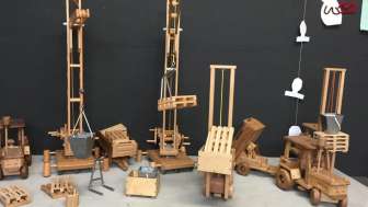 diverse Holzkreationen