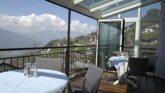 Restaurant Kulm mit Aussicht auf das Rheintal