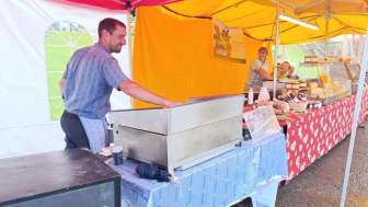 Grill und Marktstand