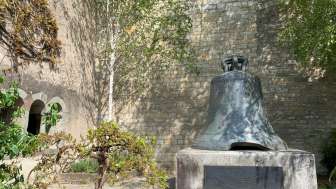 schaffhausen-schillerglocke-kraeutergarten-allerheiligen-fruehling-april