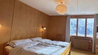 Schlafzimmer 1