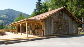 Brustenegg Hütte aussen