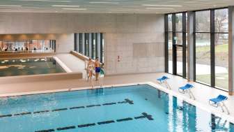 Hallenbad innen