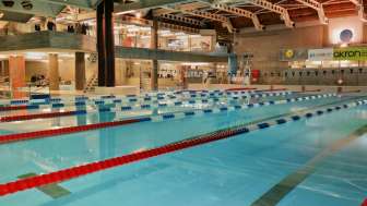 Schwimmbecken