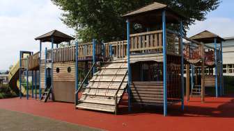 Spielplatz Schulhaus Kirchacker Eschenbach