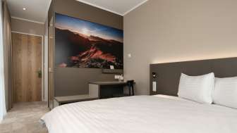 Modernes Doppelzimmer im b_smart motel