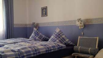 Schlafzimmer mit 4 Betten