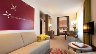 Suite/Apartment