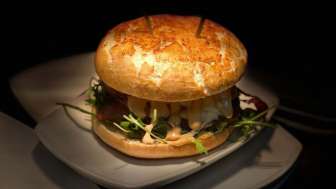 Detailaufnahme eines leckeren Burgers