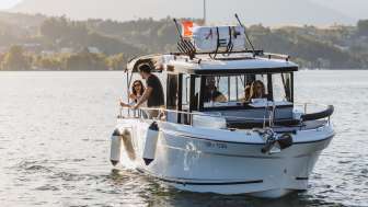 Swiss lake twins private boat tour lake lucerne 106