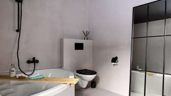grosses Badezimmer